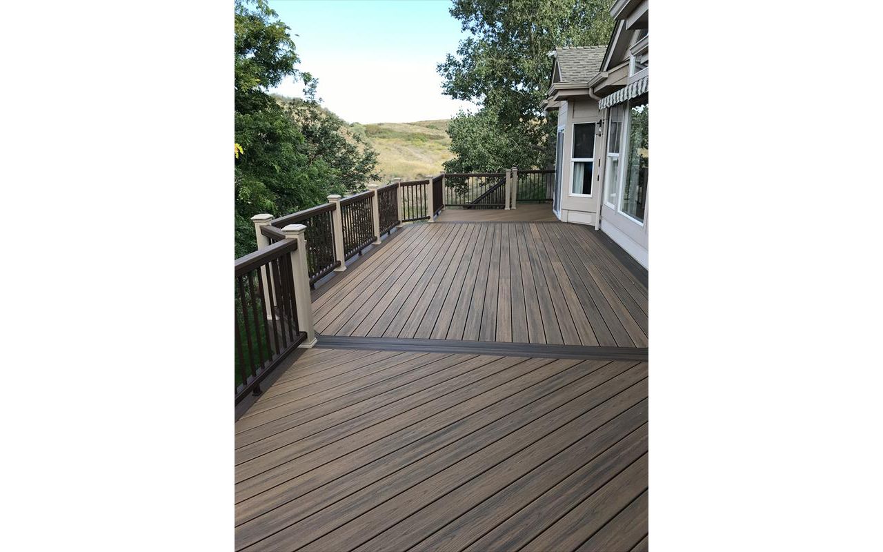 Havana Gold decking,Spiced Rum border, Trex Deck and Trex Railing Colorado