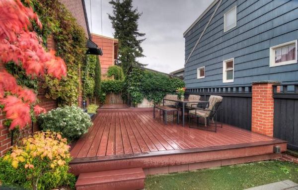 Trex deck, Washington