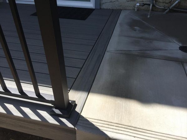 Trex Island Mist and Trex Signature Rail