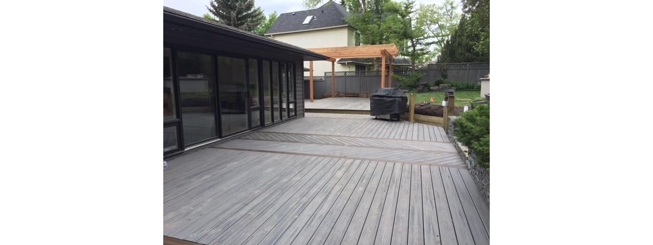 Trex Transcends Tropical Island Mist with Trex Deck Lighting