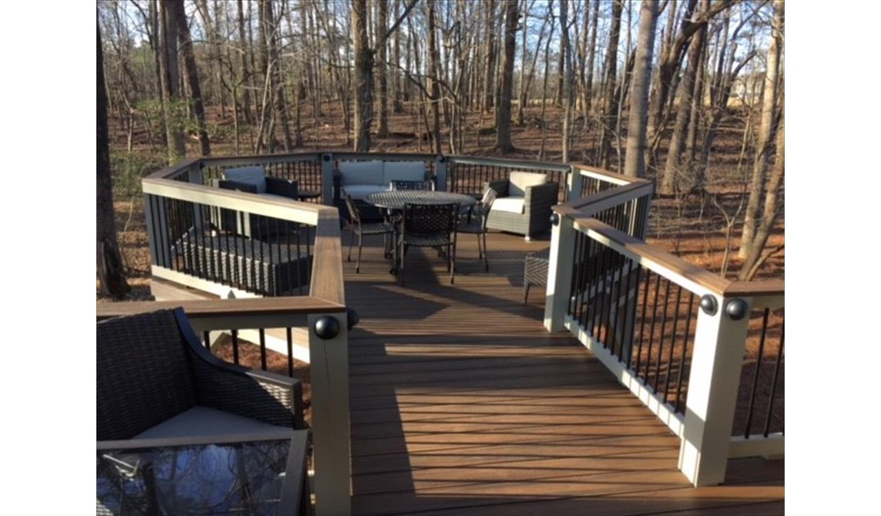 Beautiful octagonal Trex Transcend Spiced Rum deck in Wake Forest, NC.