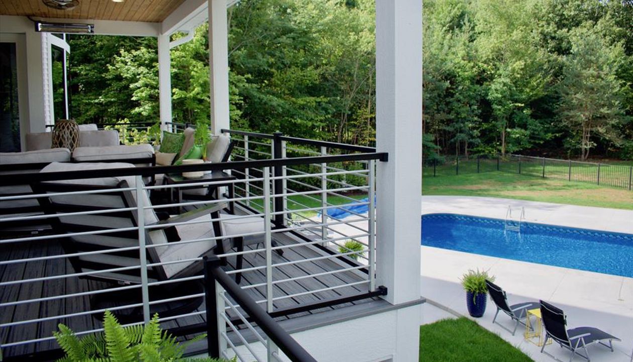 Trex Signature rod railing