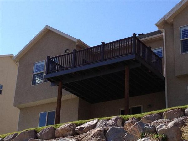 Trex Elevations Steel Framing, Spiced Rum Transcend located