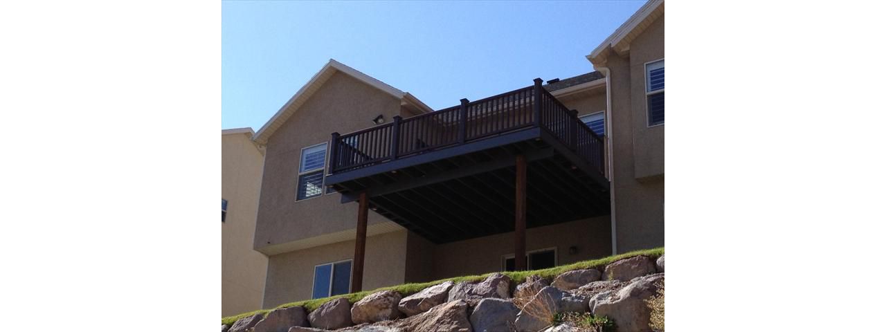 Trex Elevations Steel Framing, Spiced Rum Transcend located