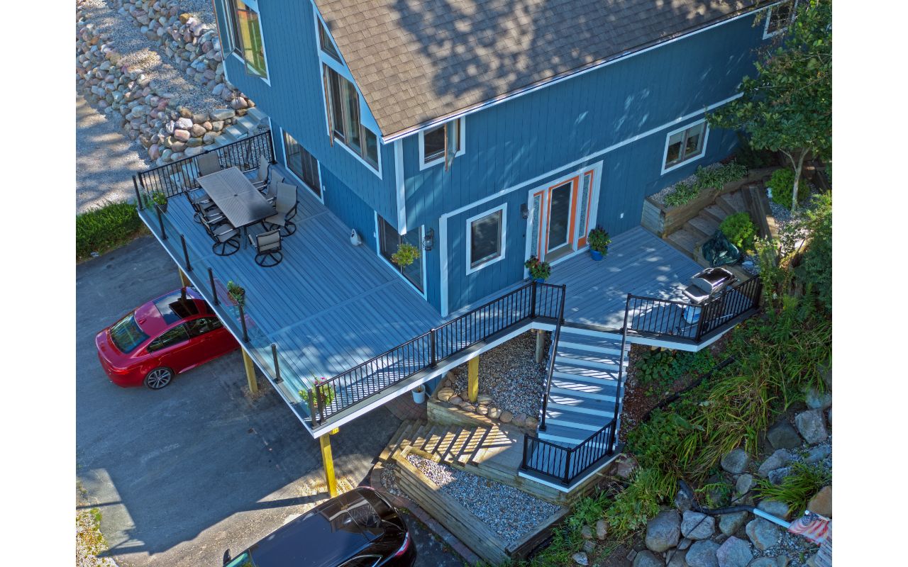 Deck Builders South Lyon Michigan