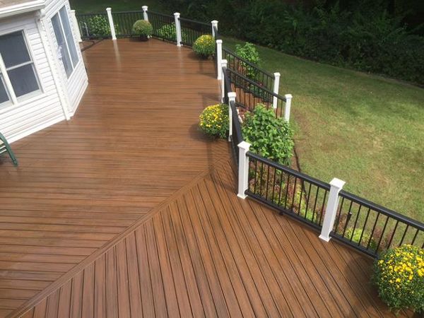 Spiced Rum with Charcoal Black Railings