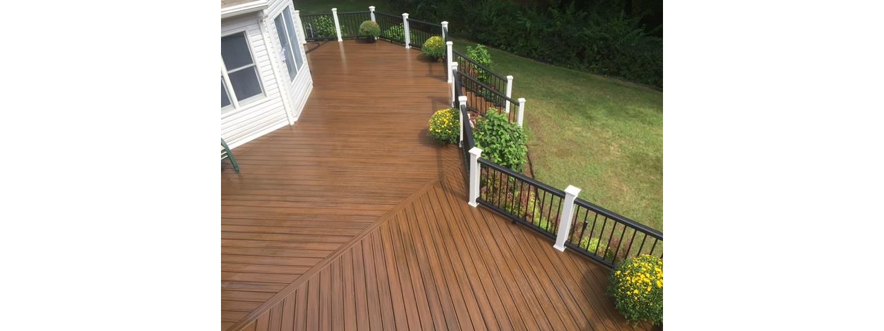 Spiced Rum with Charcoal Black Railings