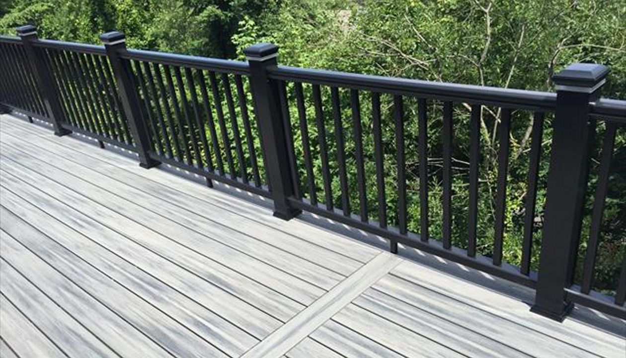 Lake Oswego, Oregon Trex Island Mist