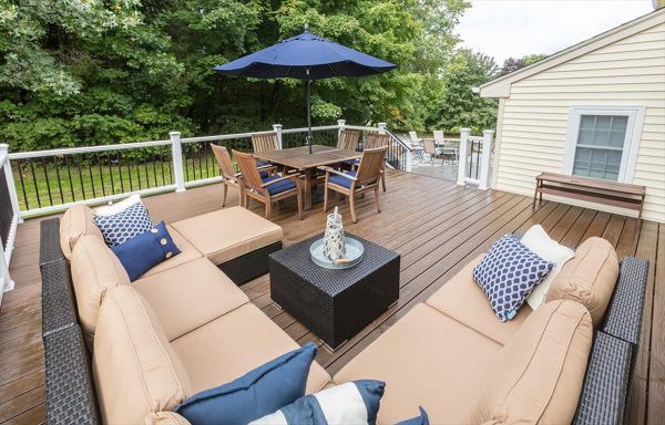 Trex Deck With Outdoor Couch And Table