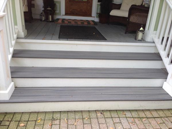 Downtown Northville Historic District, Trex Transcend Tropical, Color is Island Mist