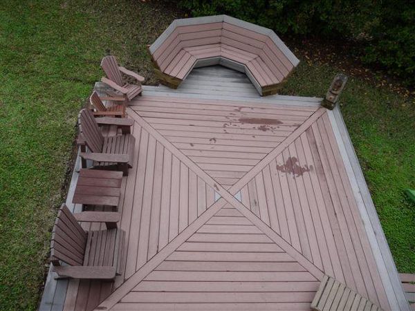 Ornate Decking Layout and Built-in Benches