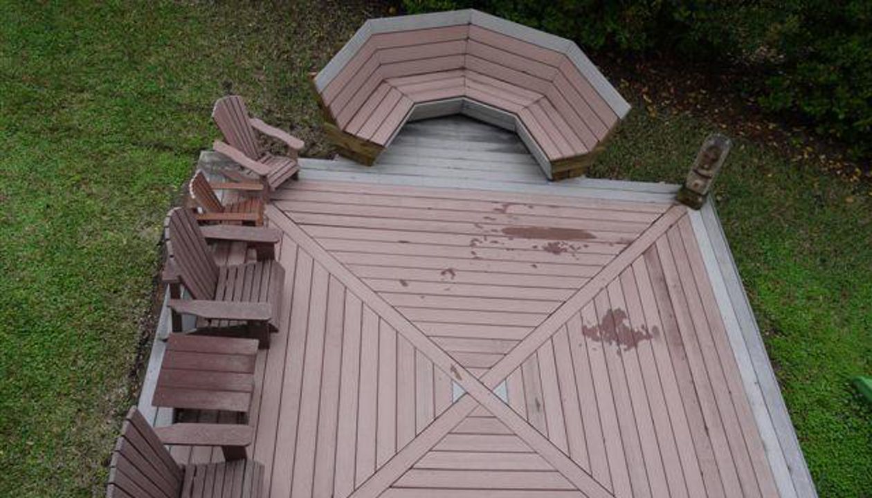 Ornate Decking Layout and Built-in Benches