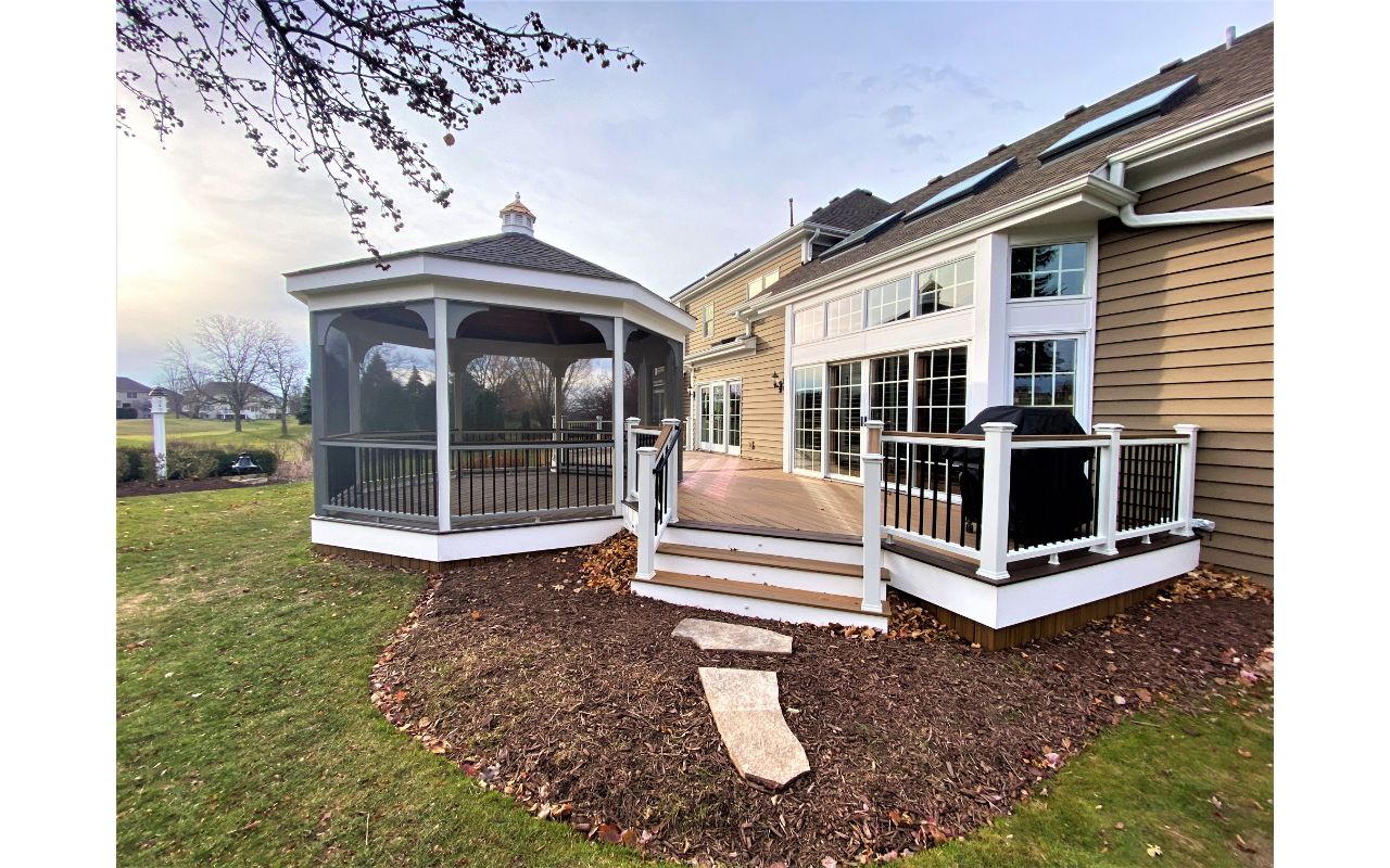 Trex Transcend Havana Gold Decking - Geneva, IL