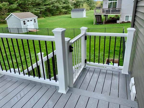 Trex Transcend railing and gate.