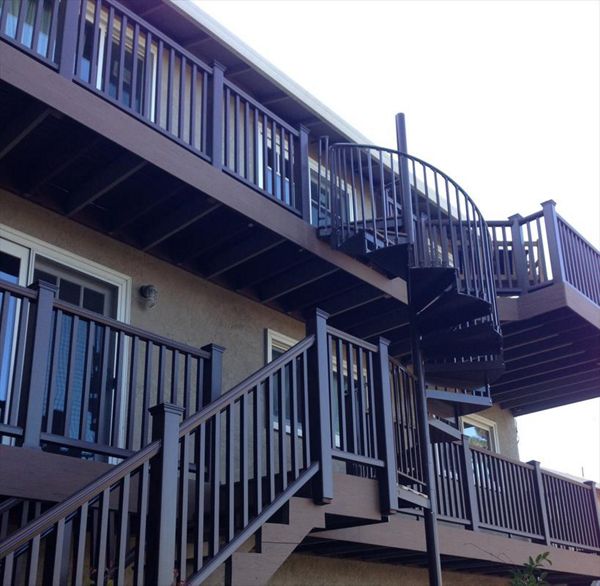 San Carlos, CA - Trex Spiral Staircase