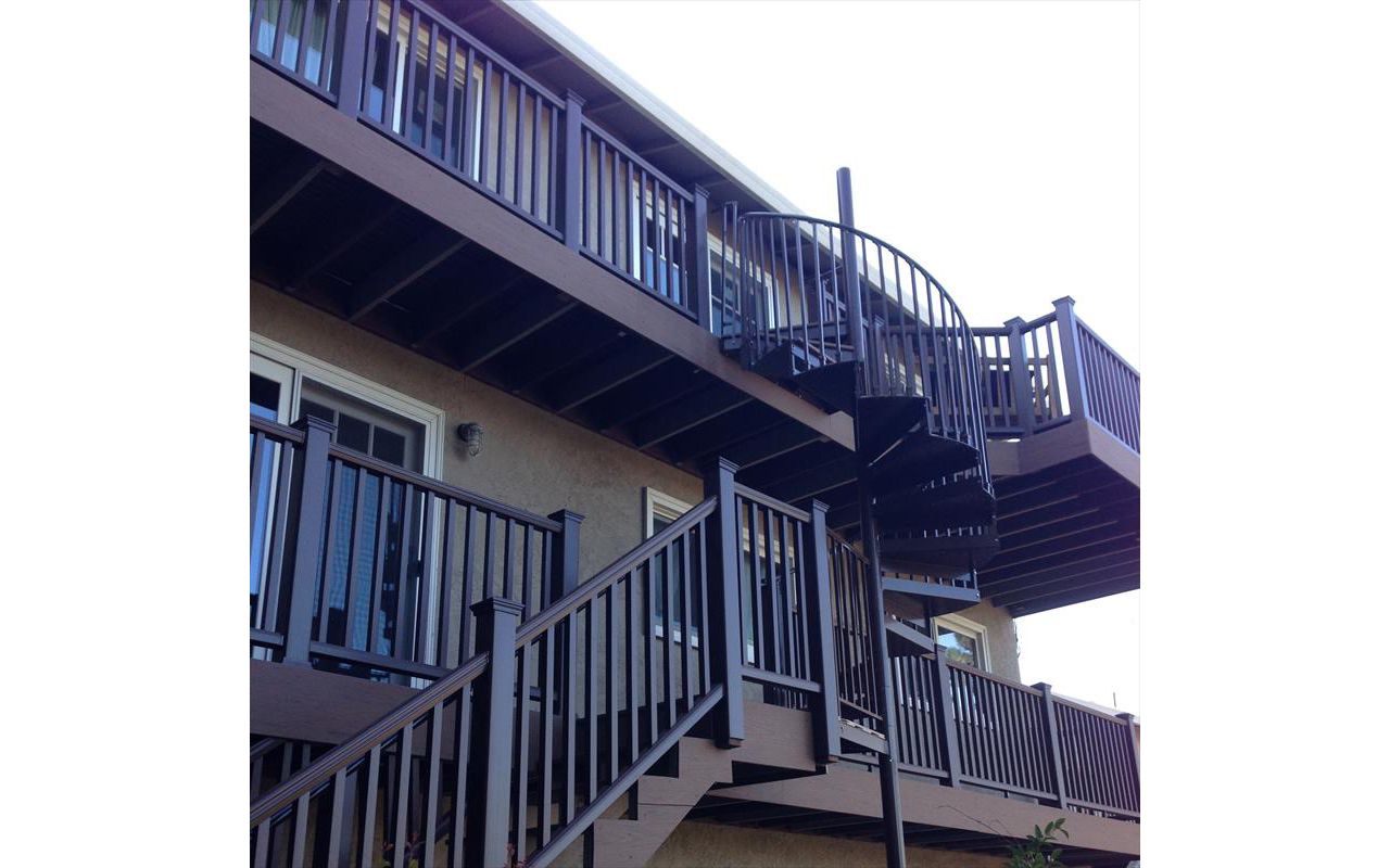 San Carlos, CA - Trex Spiral Staircase