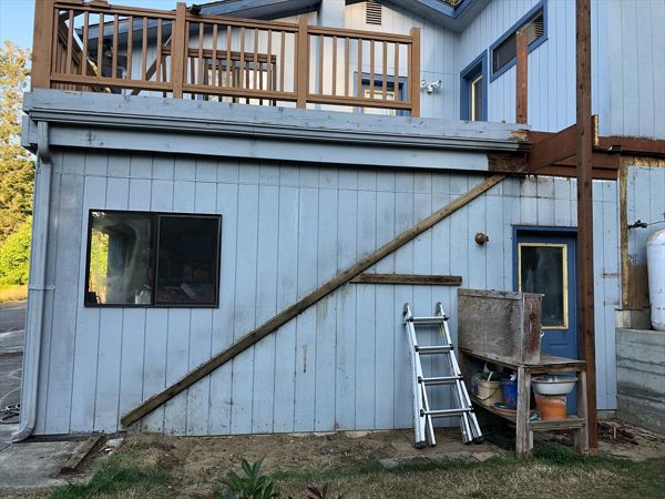 Glenn- Stairs leading to deck