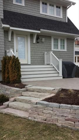 Trex Transcends Decking Gravel Path &amp; White Trex Railing