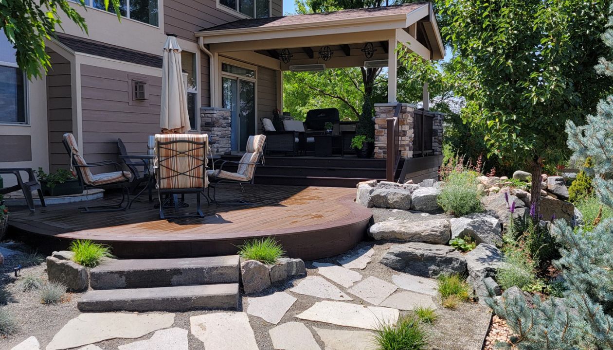 Radius Transcends - lighting-Rails