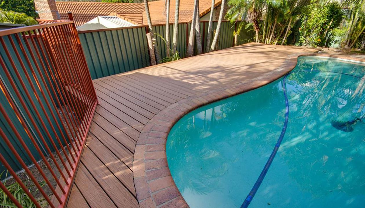 Carindale pool deck