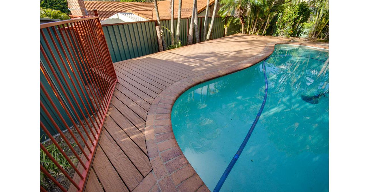 Carindale pool deck