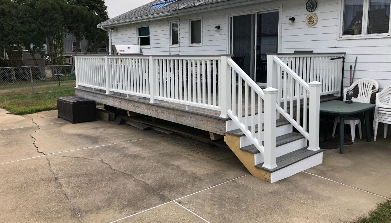 Transcend Railings Classic White