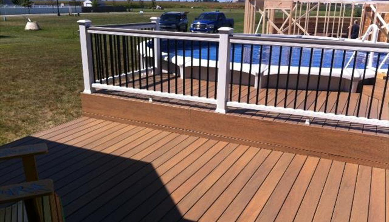 Trex White Transcend Universal Railling