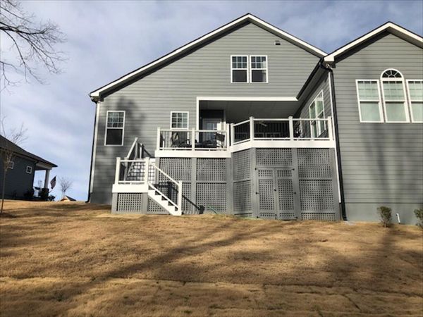 Fantastic new Trex Enhance Naturals deck in Apex, NC.