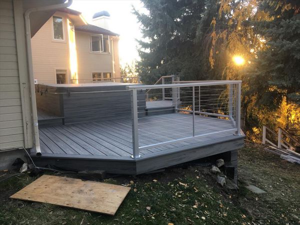 Transcend Decking w/ Cable Rail Finish