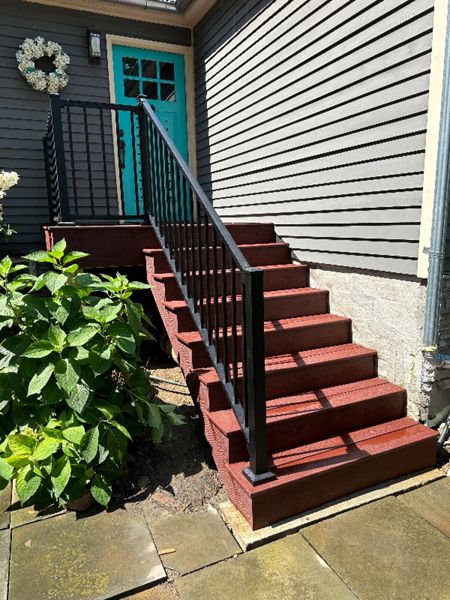 Front door deck in Rhinebeck, NY