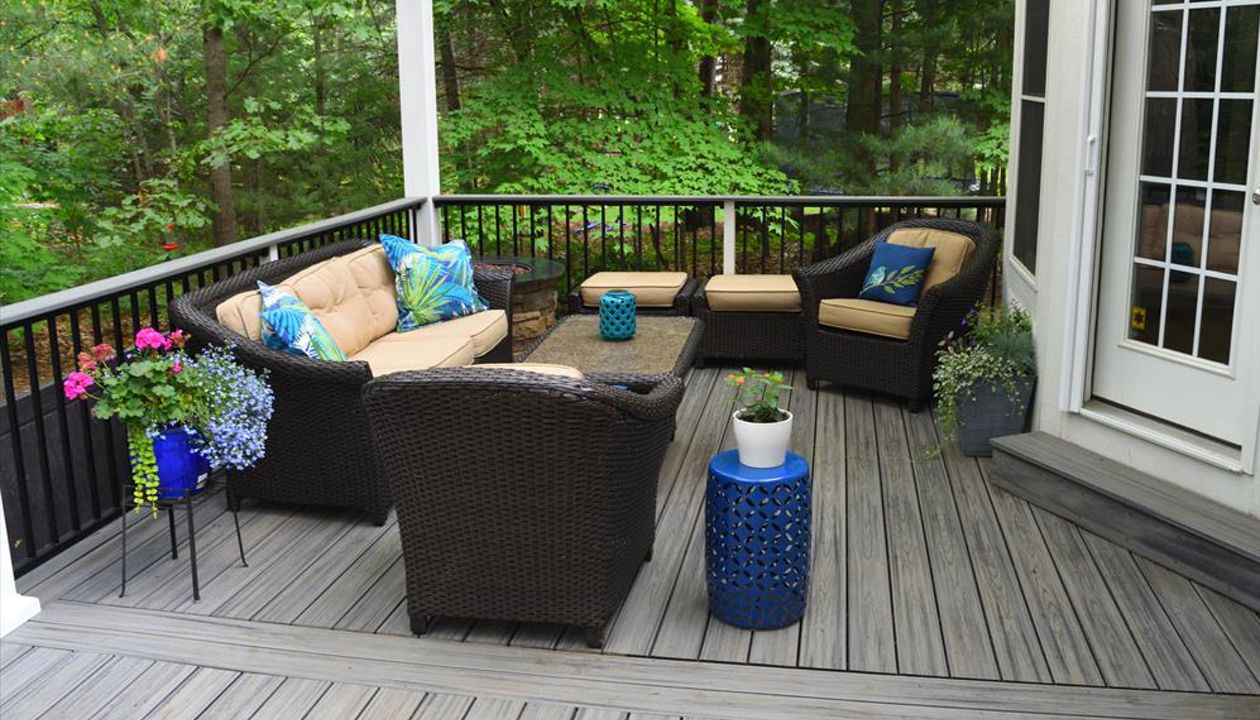 Island Mist Trex decking - West Michigan custom deck builder.