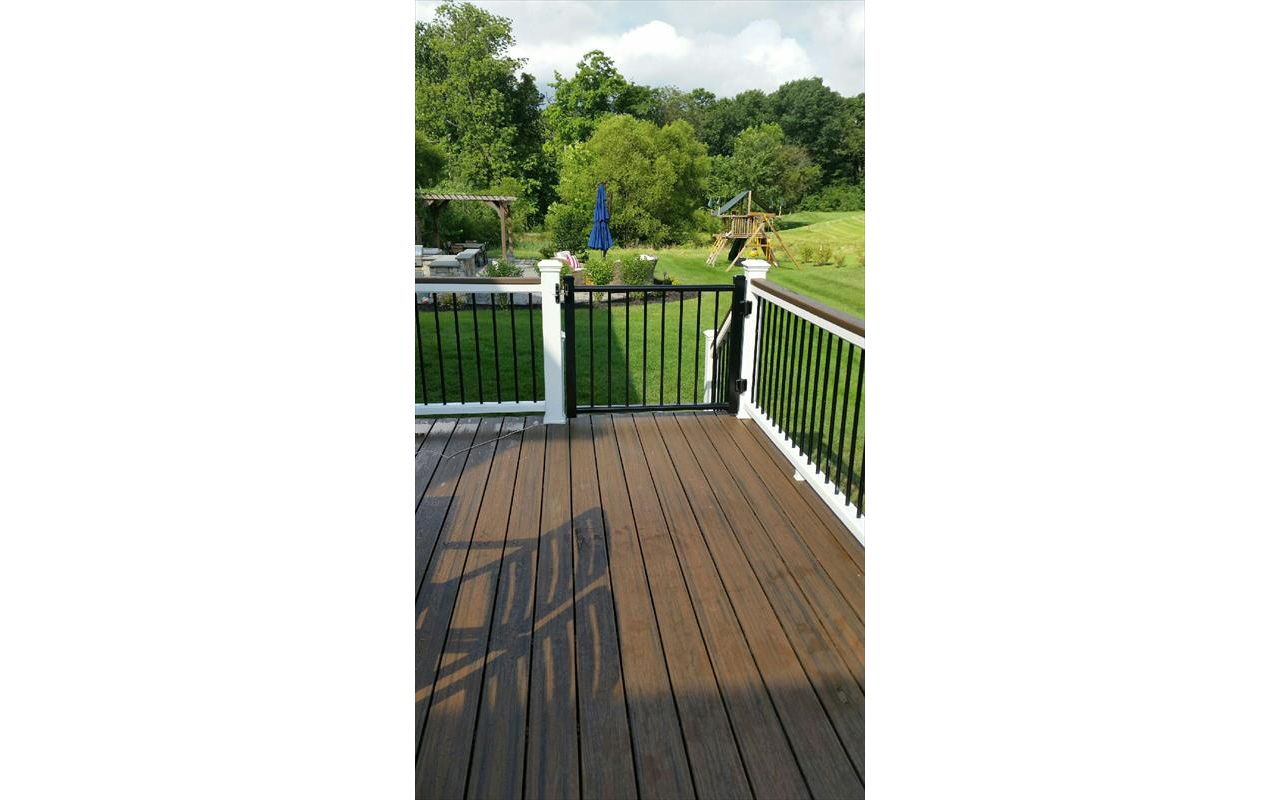 Trex Spiced Rum Decking With Cocktail Rails