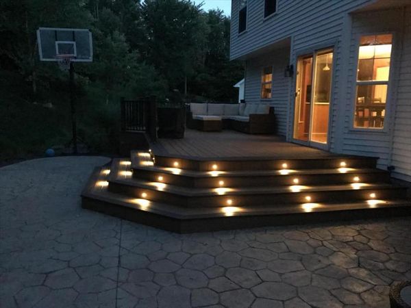 Trex Transcend Havana Gold and Vintage Lantern with Trex Signature Charcoal Black with Trex Outdoor Lighting in Hudson, OH