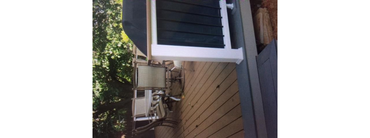 Saddle deck with Clamshell border in OKC