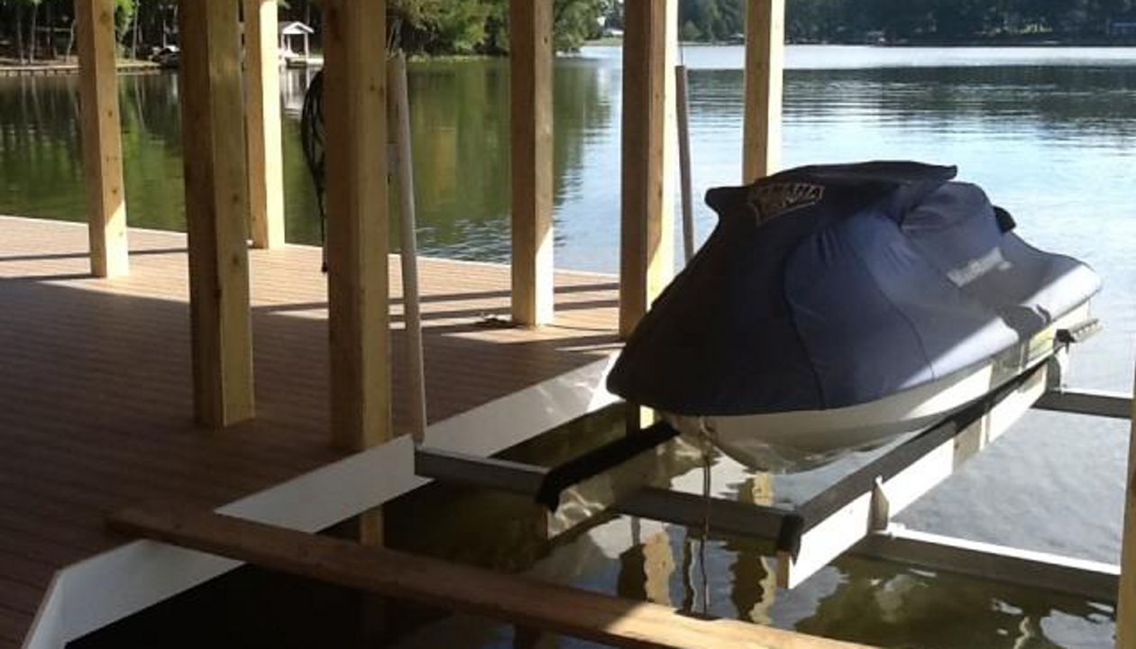 Boathouse has white trim which looks great with Rope Swing