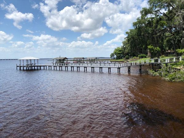 Trex Select Pebble Grey Decking in Jacksonville, FL