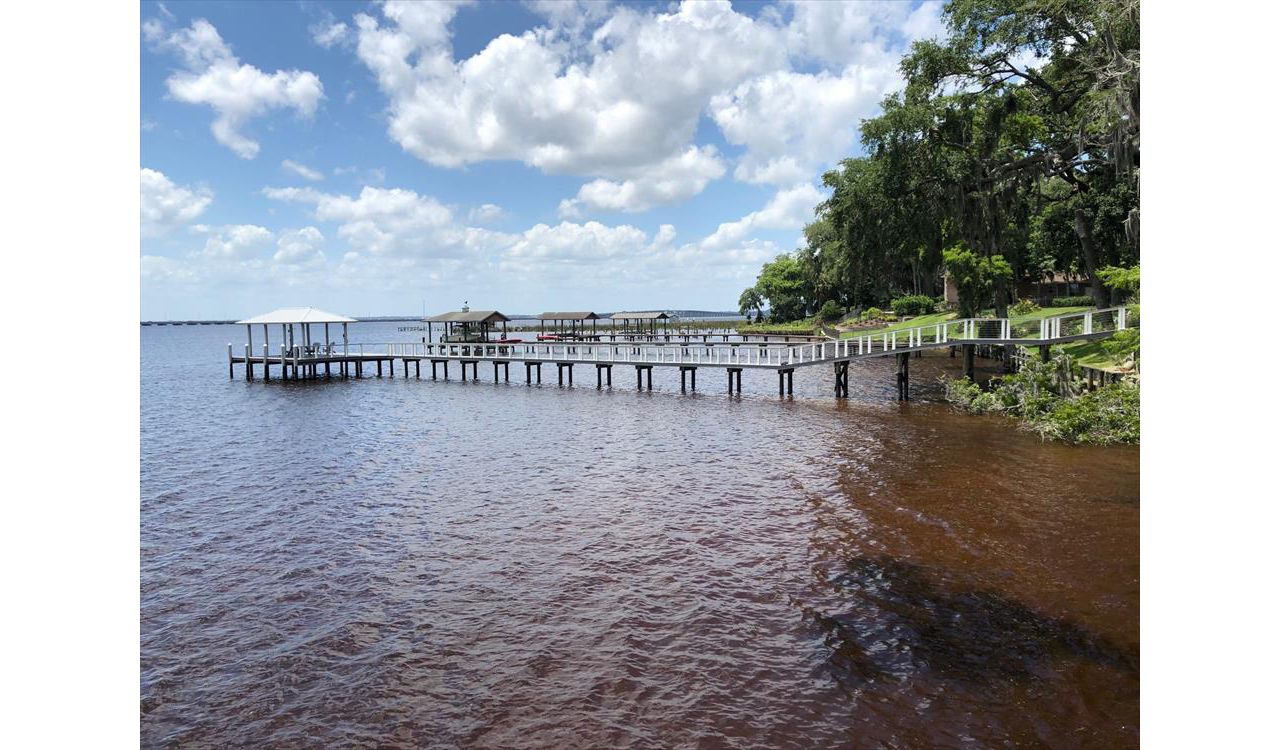 Trex Select Pebble Grey Decking in Jacksonville, FL