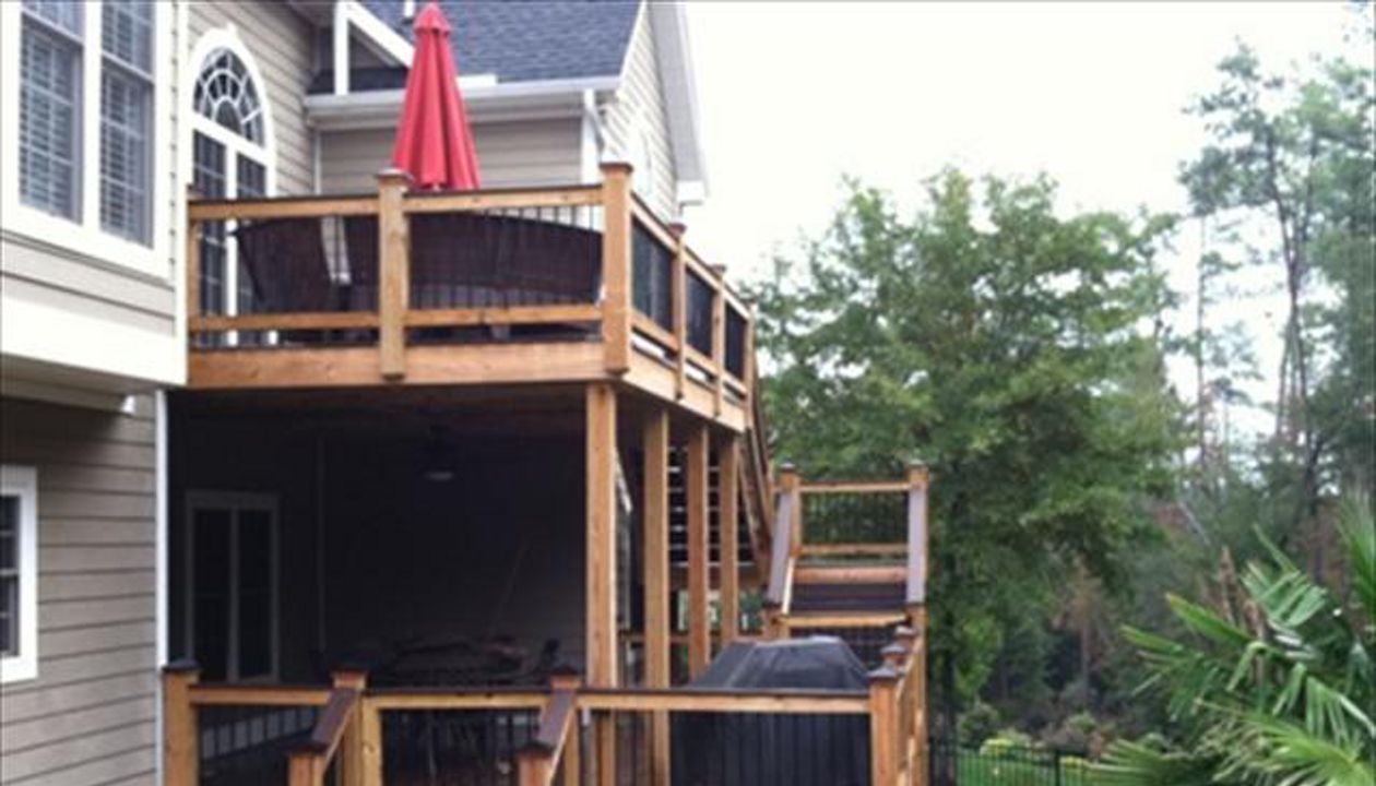 Trex Transcend Vintage Lantern decking