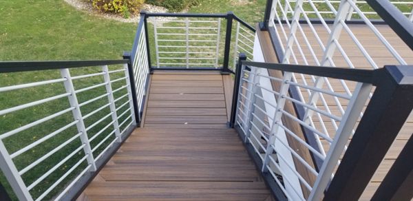 Trex Havana Gold decking with Trex Rod Rail