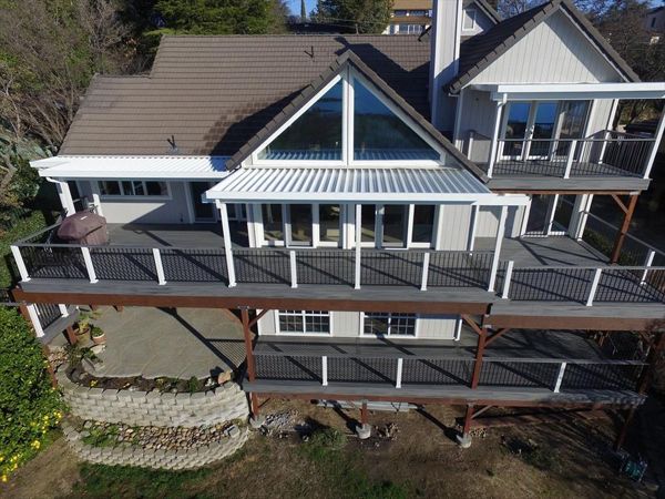Custom three level Trex Island Mist deck with Transcend Railing
