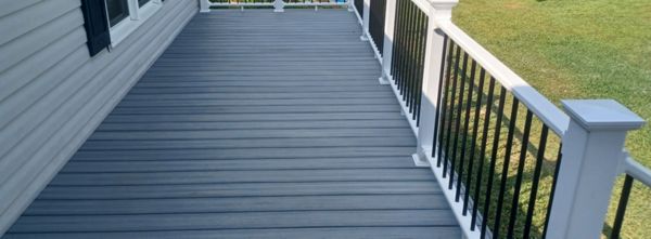 Trex Enhance Naturals Foggy Wharf porch