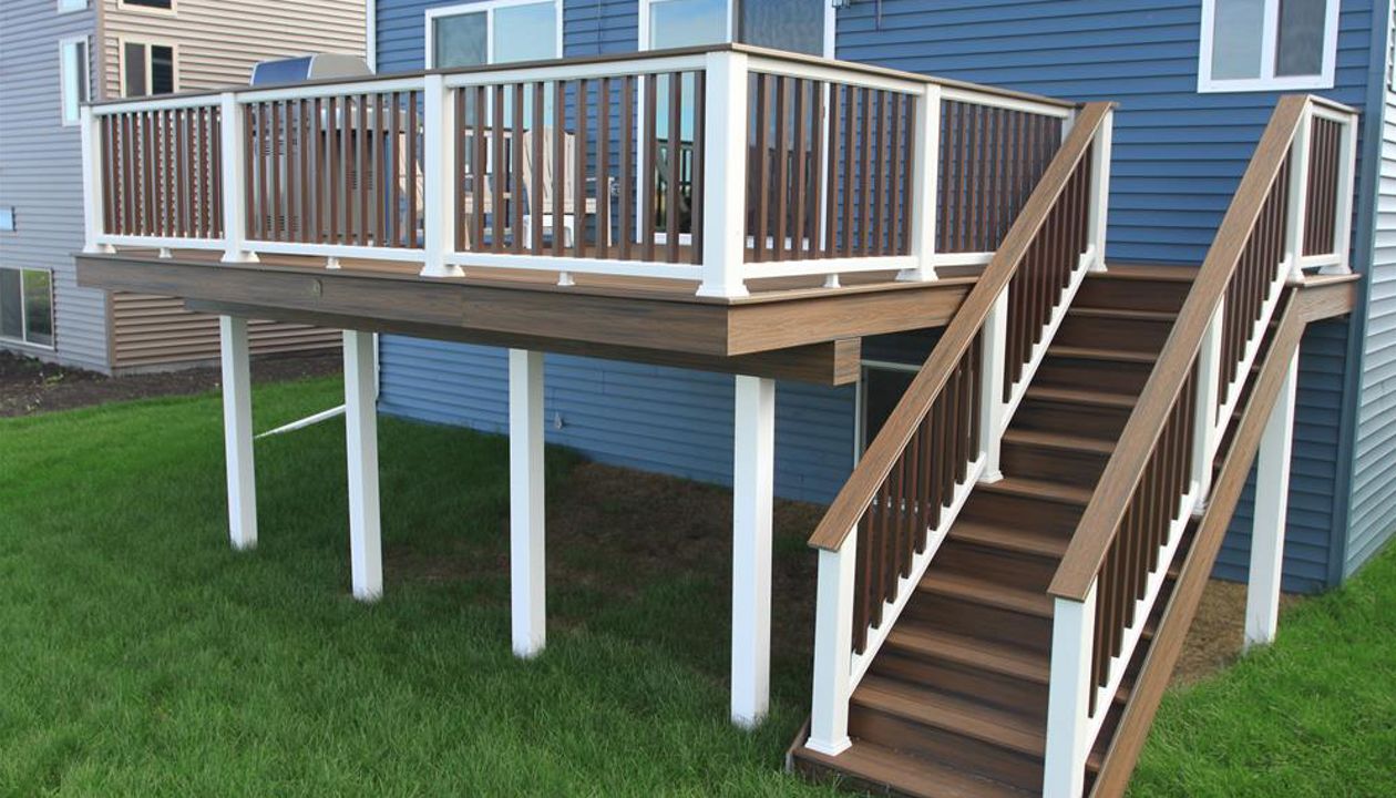 Spiced Rum with Transcend Cocktail Railing