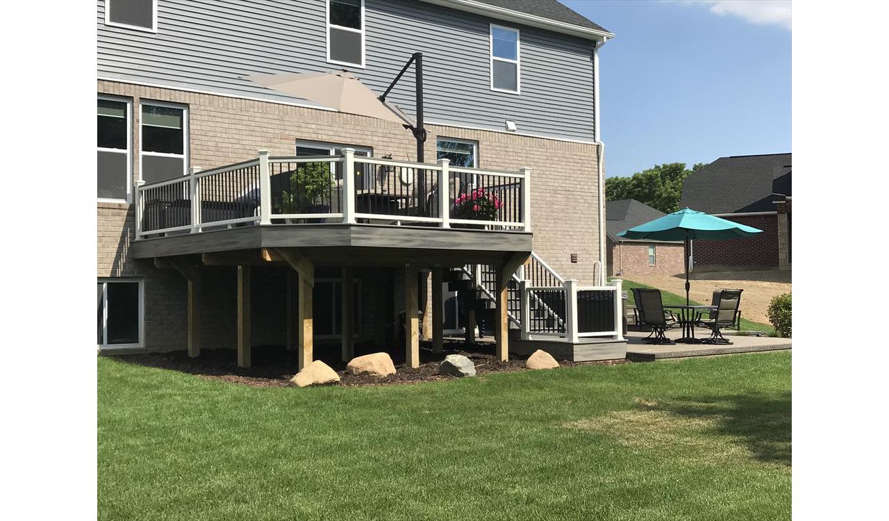 Trex Transcend Island Mist Deck Boards, Trex Transcent Cocktail Style Rail W/ 2"X4" Trex Transcend-Island Mist Top Cap, Oakland MI