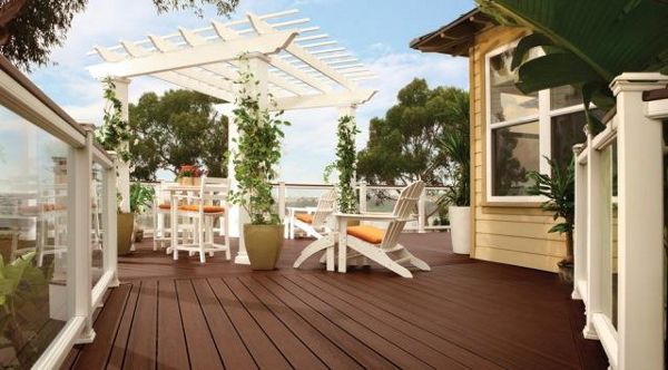 2012 Trex Dream Deck; 1,600 s.f. Trex Transcends, Encinitas, CA