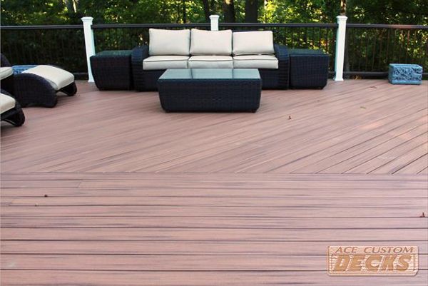 Trex Transcend Custom Tiki Torch w/ Vintage Lantern Deck