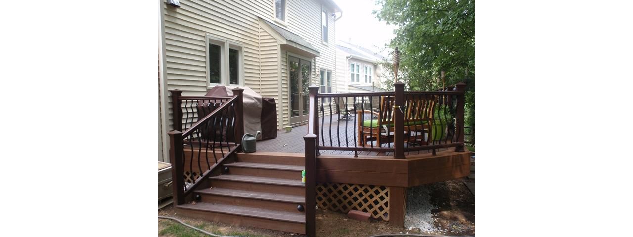 Trex Transcend Tree House Decking Trex Vintage Lantern Rail