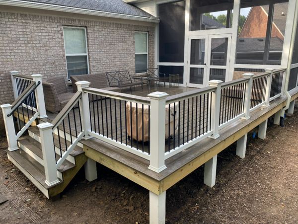 Trex deck with screened porch