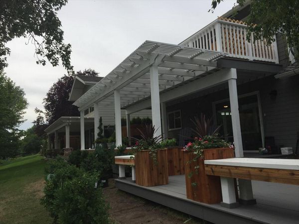 Trex Pebble Grey Deck