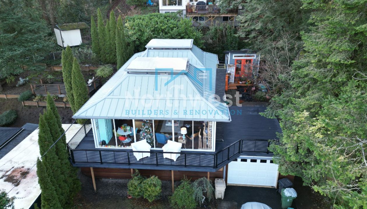 Trex Deck with Aluminum Railing