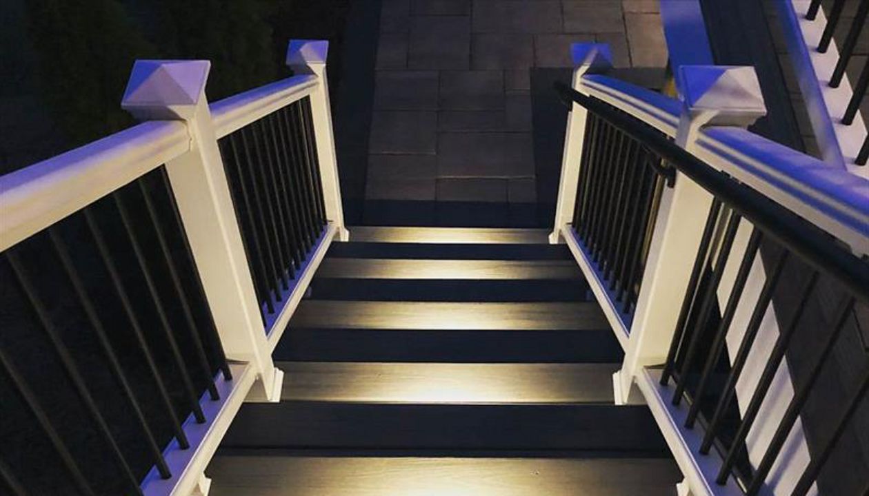 Trex Transcend Island Mist, Trex White Fascia, Trex Transcend Railing, Stair Lighting - Zionsville, Indiana